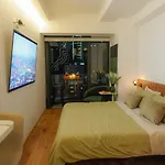 Loft -Skyline View- Rooftop Pool, Gym, Bbq & More