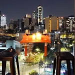 Loft -Skyline View- Rooftop Pool, Gym, Bbq & More