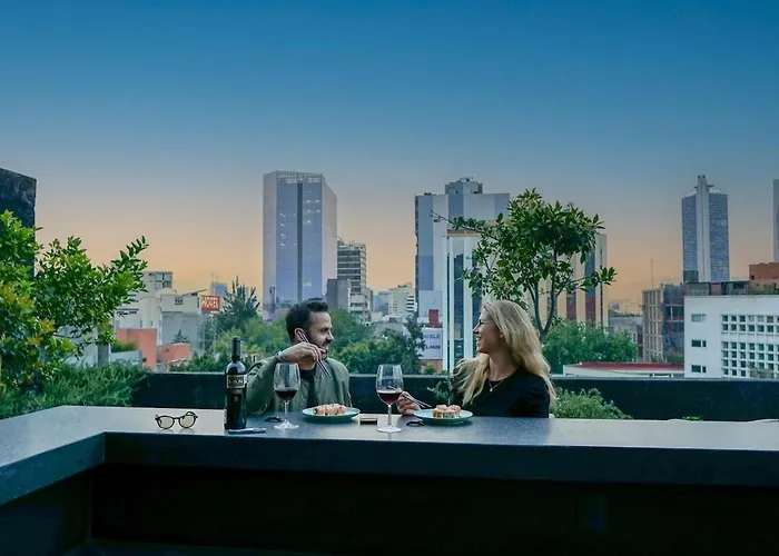 Loft -Skyline View- Rooftop Pool, Gym, Bbq & More